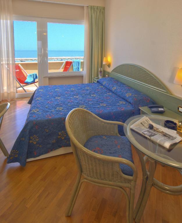 Hotel Scogliera Numana Habitación foto