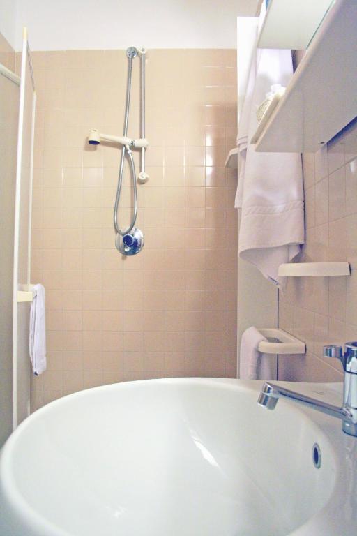 Hotel Scogliera Numana Habitación foto