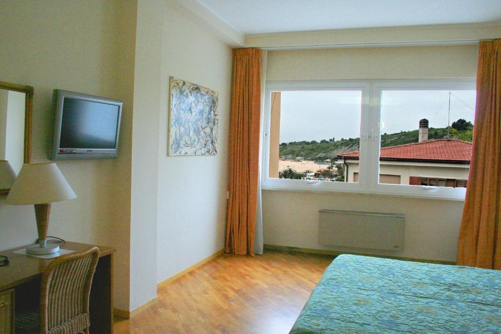Hotel Scogliera Numana Habitación foto